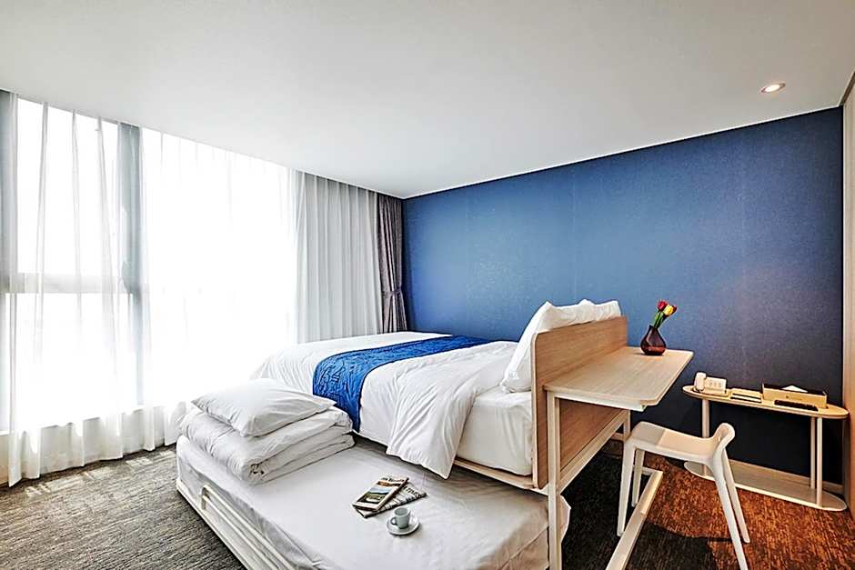 Jeju Pureun Hotel