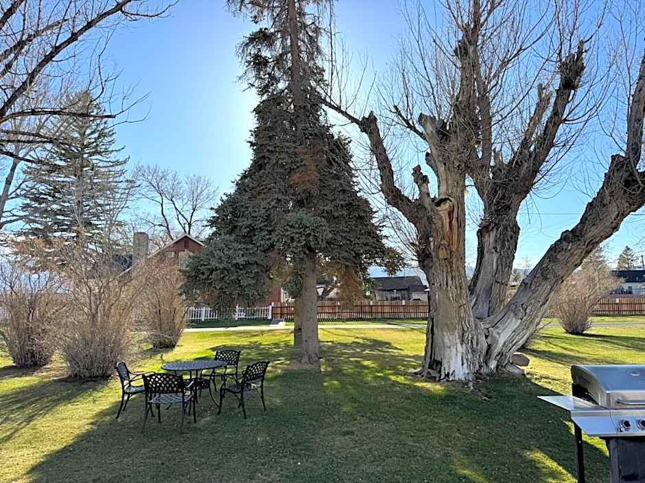Silver Maple Inn