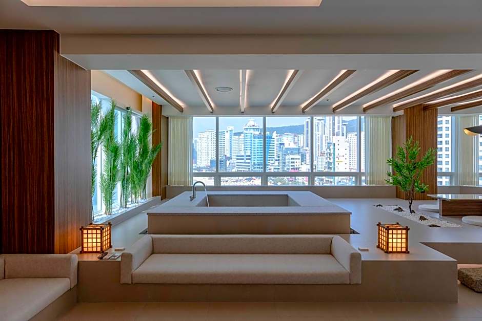 Meomulda Ga Gwangan Poolvilla