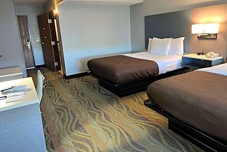 Deluxe Queen Room - Mobility Access/Non-Smoking