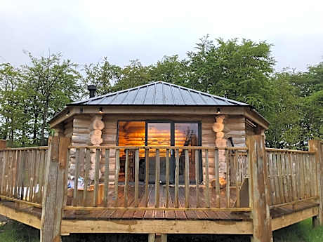 Coed y Marchog Woodland Retreat