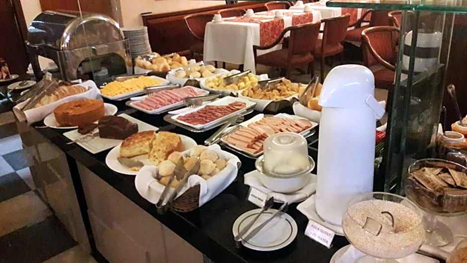 Alta Reggia Plaza Hotel