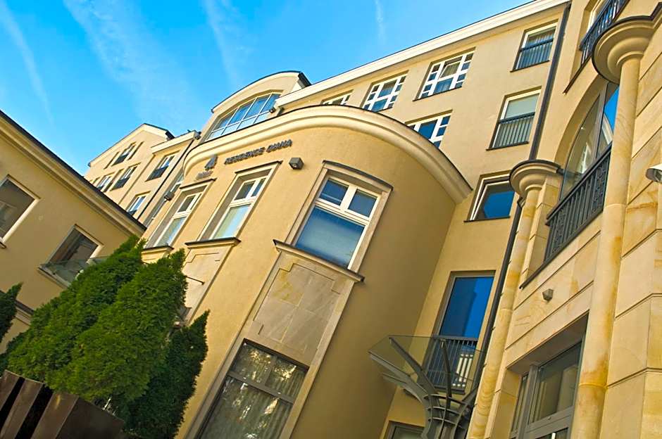 Mamaison Residence Diana