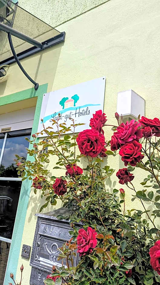 Land-gut-Hotel Schenkenberger Hof