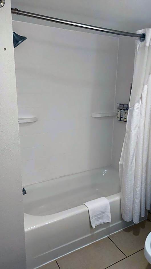 Holiday Inn Express Hotel And Suites Raleigh North - Wake Forest By IHG