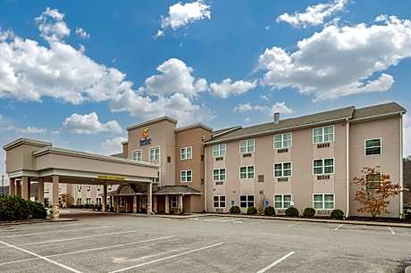 Comfort Inn & Suites Northern Kentucky