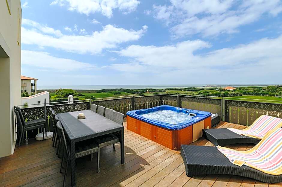 Villa Clara, Résidence face à l'océan et au golf de Chiberta