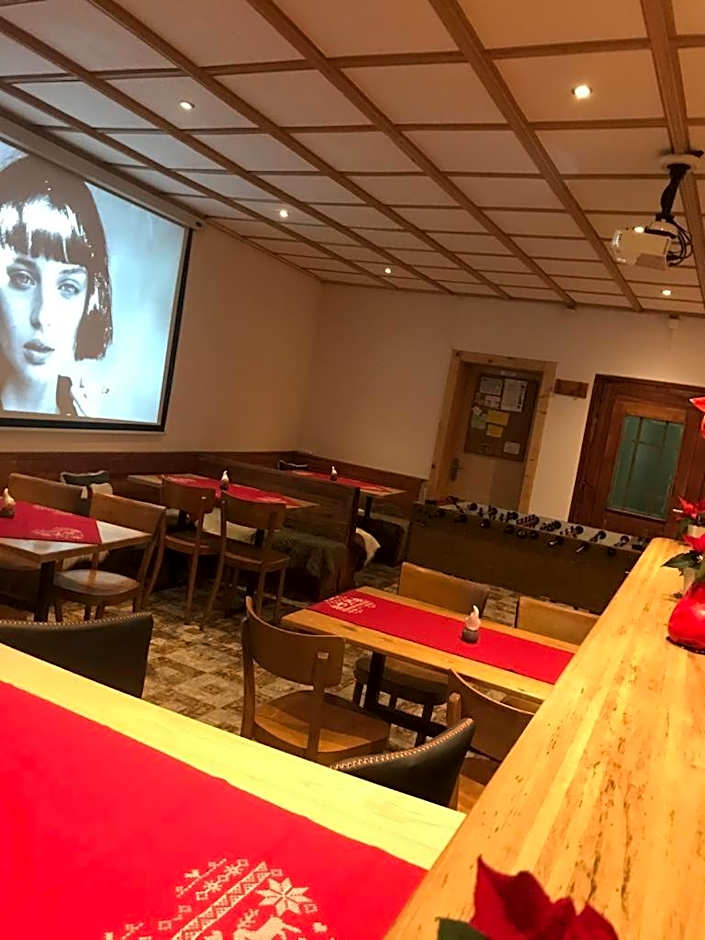 Auberge Restaurant les Aiguilles Rouges