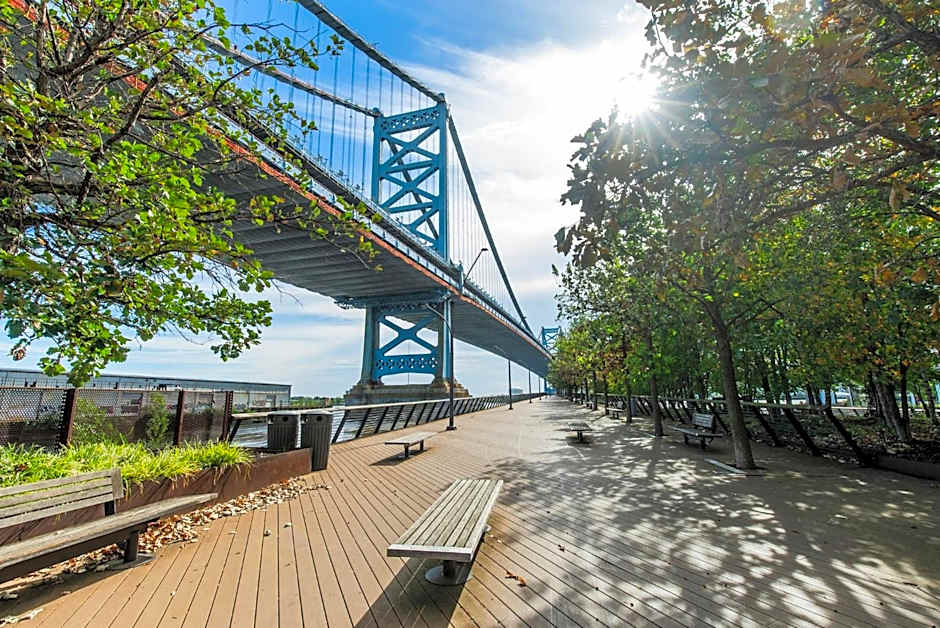 Holiday Inn Express Philadelphia Penns Landing By IHG