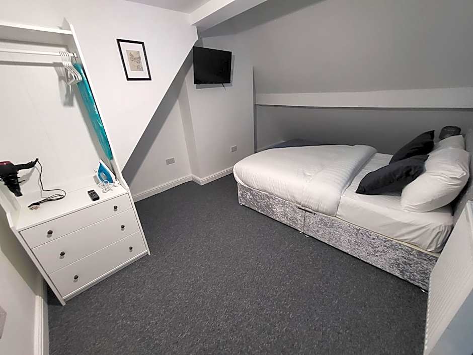 Premier Studios Nottingham - Tring Vale