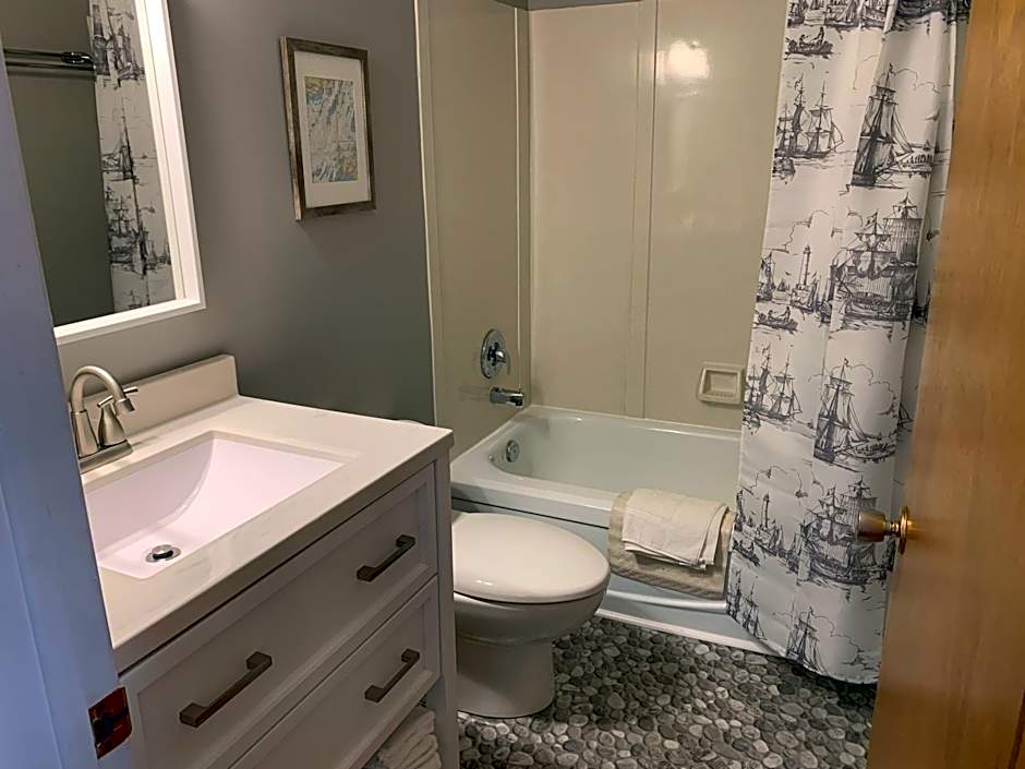 Paradise Inn On the Beach