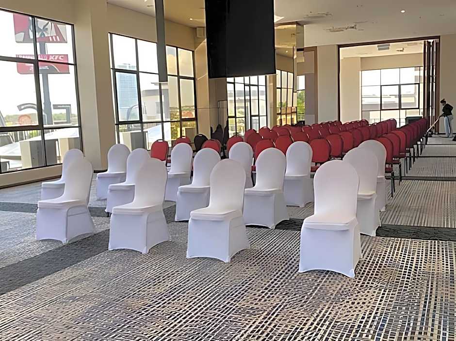 D ELEGANCE GRAND BANDAR SERI ALAM