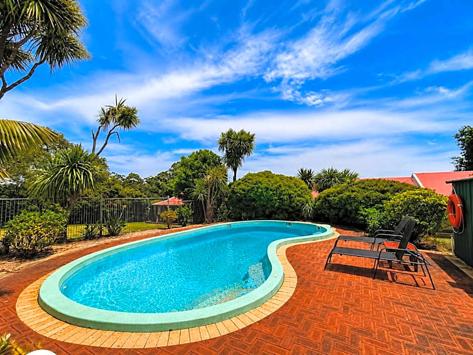 Karri Forest Motel