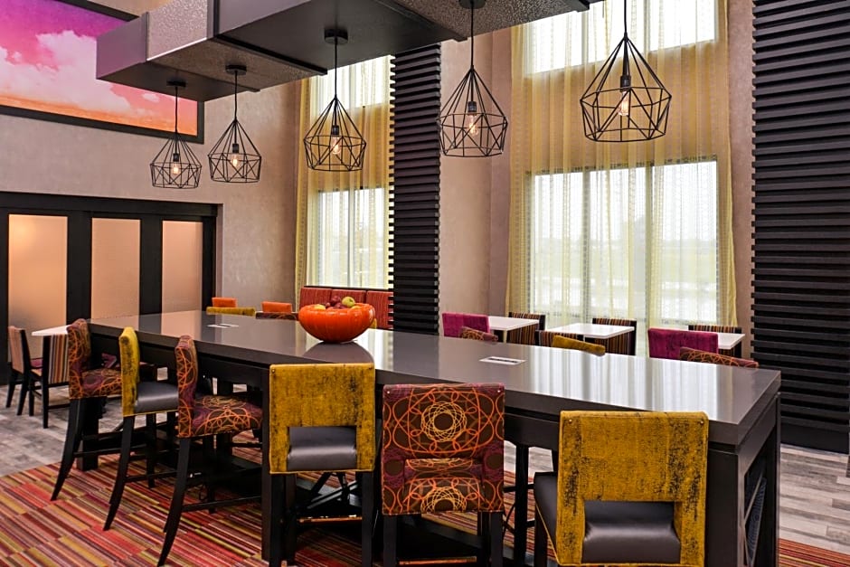 Hampton Inn and Suites Ames, IA