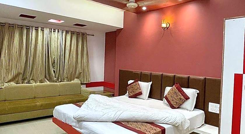 Hotel Ashapura Palace