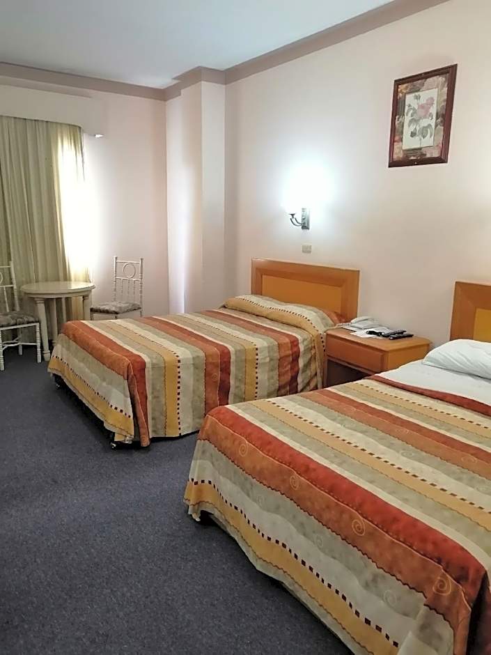 Hotel Astromundo