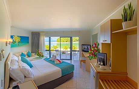 Deluxe Beachfront Double Room