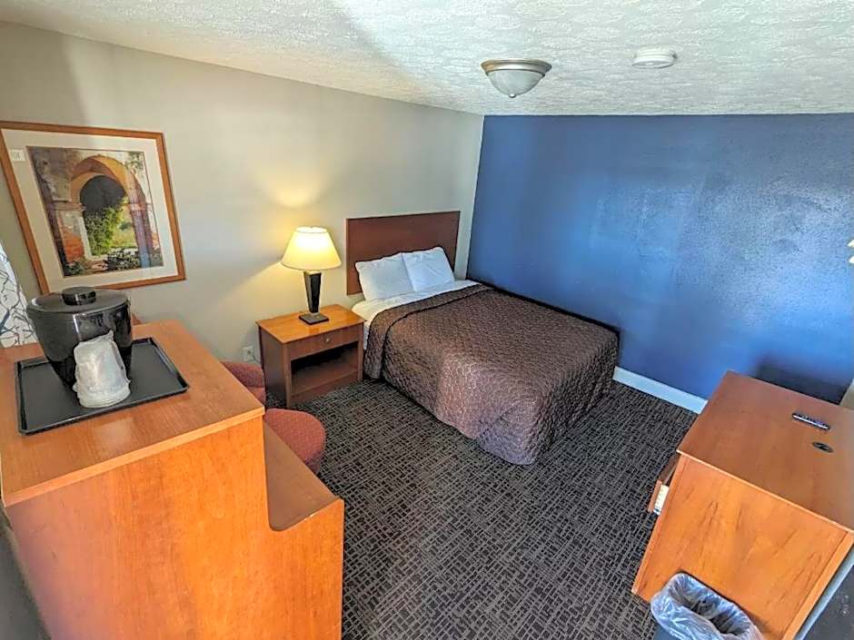 Bea's Parkway Inn