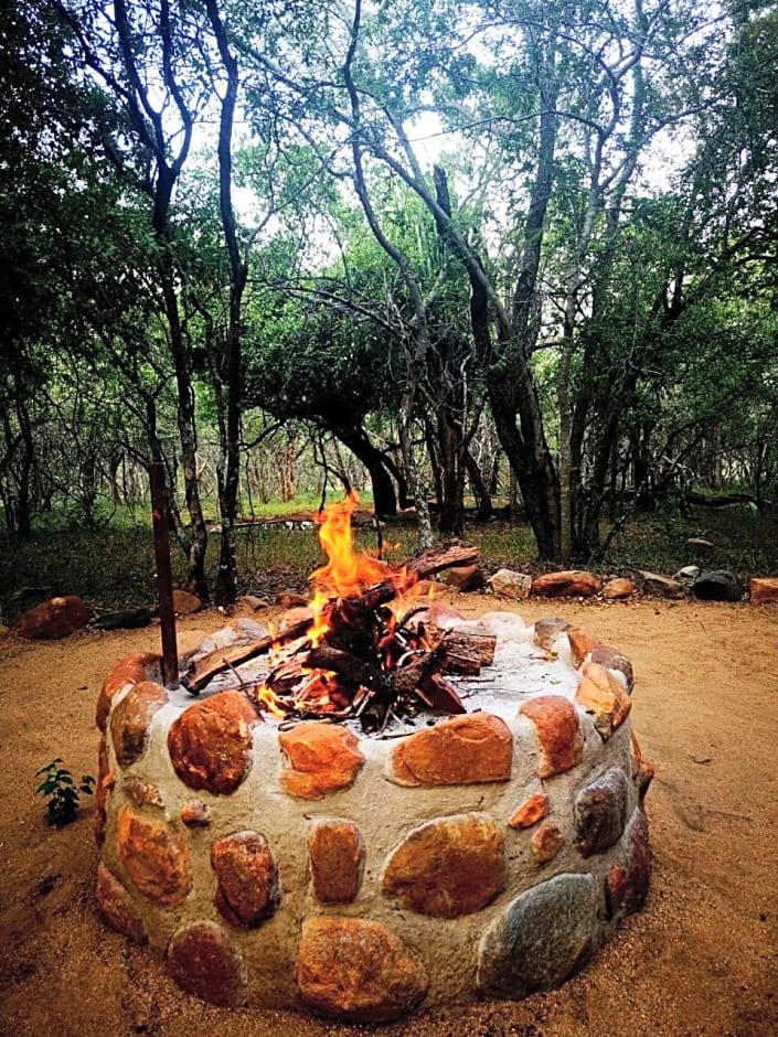 Shumba Safari Bush Camp