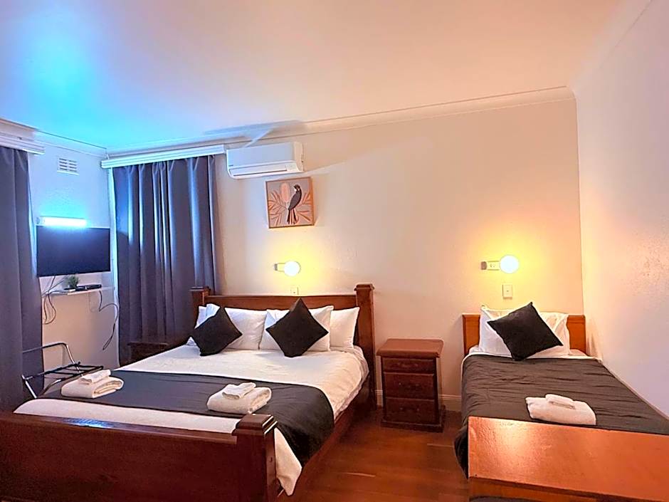 Coonalpyn Hotel