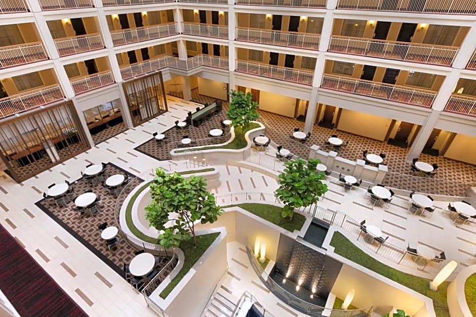 Embassy Suites Chicago - Downtown River North