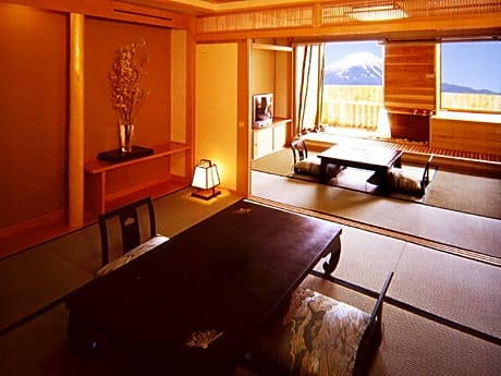 Superior Japanese-Style Room with Open-Air Bath and Mt.Fuji View