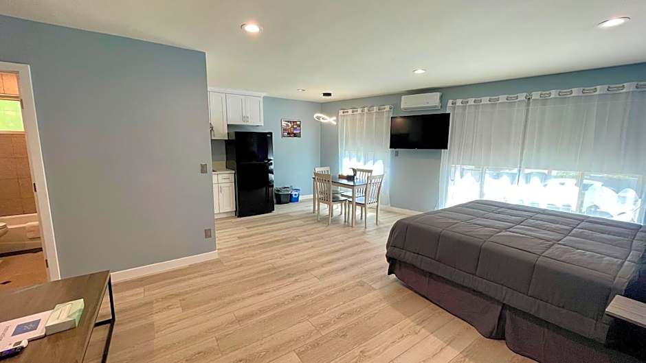 Quintessence ApartHotel