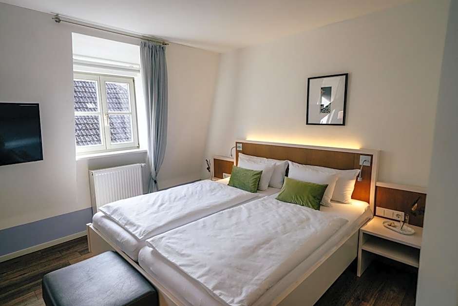 Weinbar & Gästehaus Himmelstoss