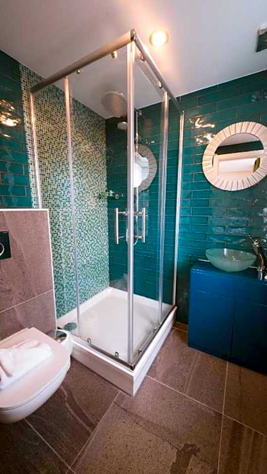 Newquay Beach Hotel by Sunday