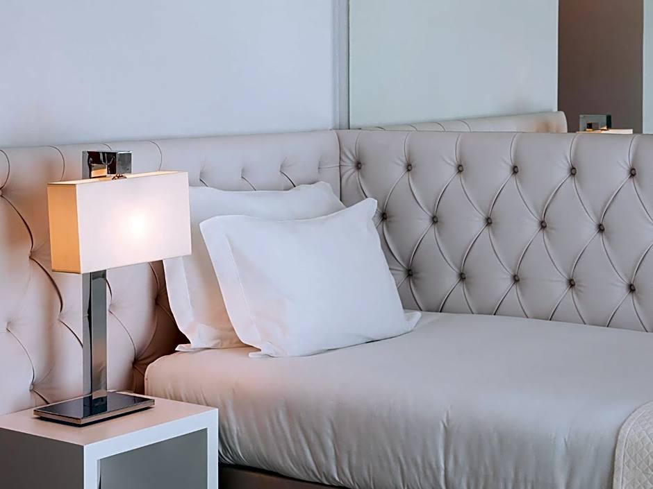 LUTECIA Smart Design Hotel