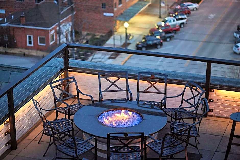 Hotel Alex Johnson Rapid City, Curio Collection by Hilton