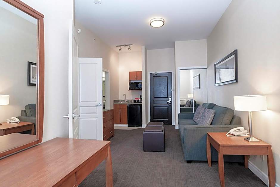 Sandman Hotel & Suites Calgary West