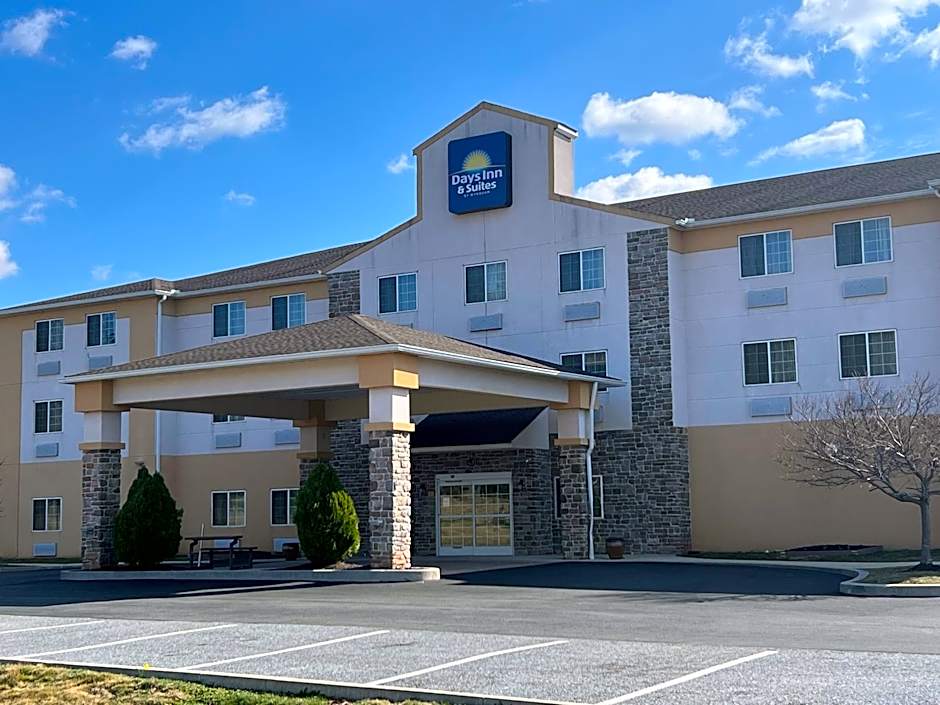 Days Inn & Suites by Wyndham Manheim Lebanon