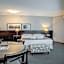 Plaza Real Suites Hotel