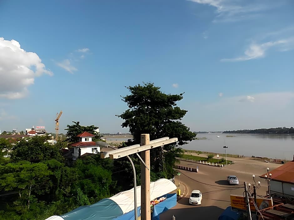 Mekong Sunshine Hotel