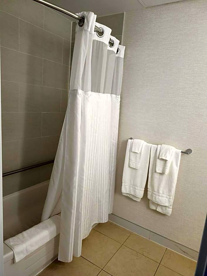 Hilton Garden Inn Montreal Airport