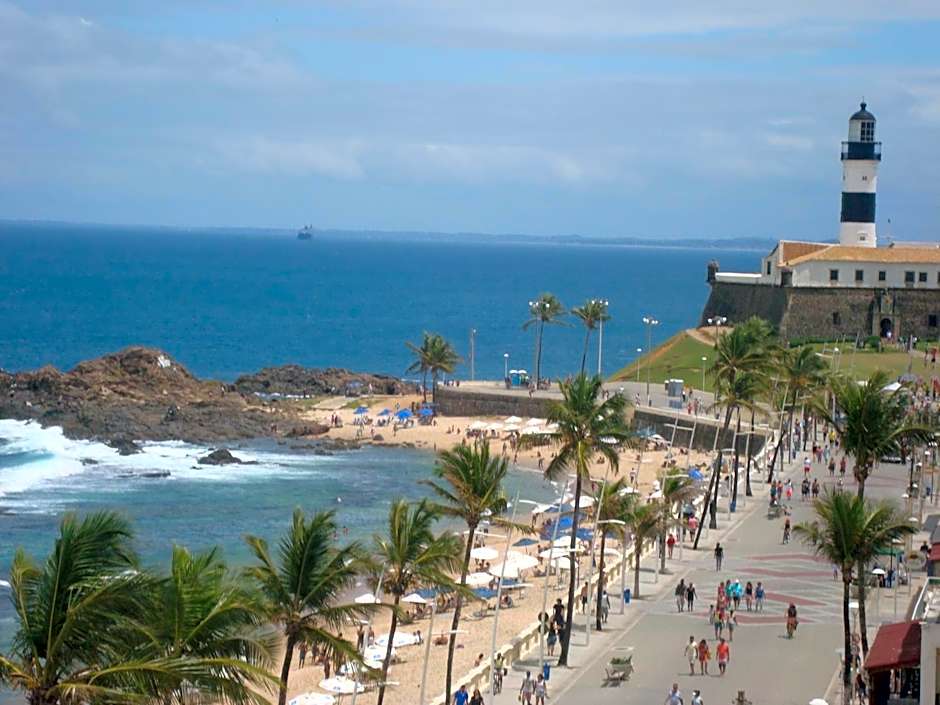 Flat na Praia do Farol da Barra