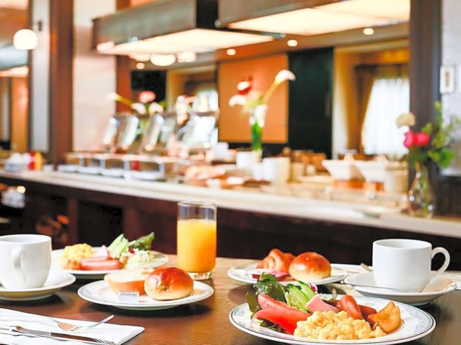 Kanazawa Hakuchoro Hotel Sanraku