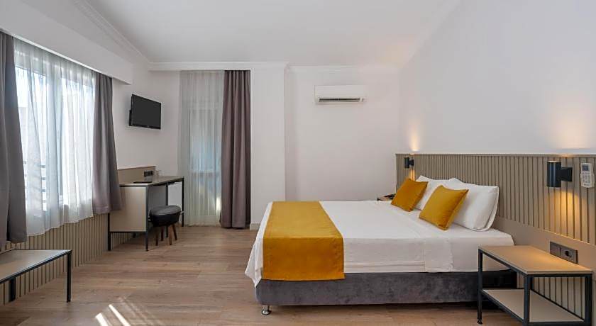 Lemon Hotel