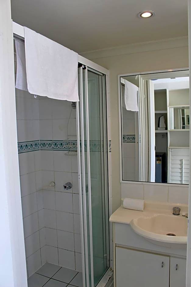 Broadwater Keys Holiday Apartments