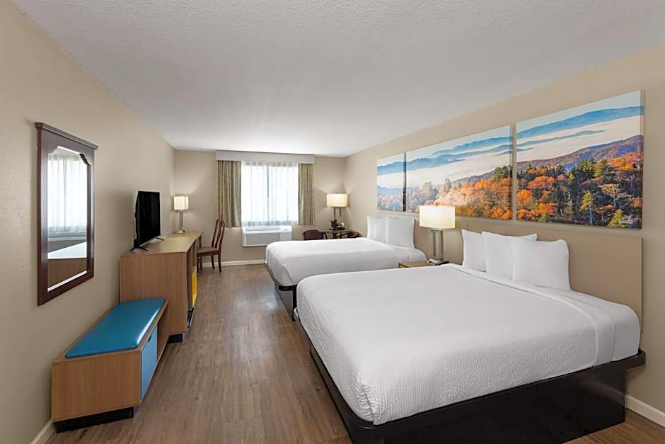 Days Inn by Wyndham Mountain Home