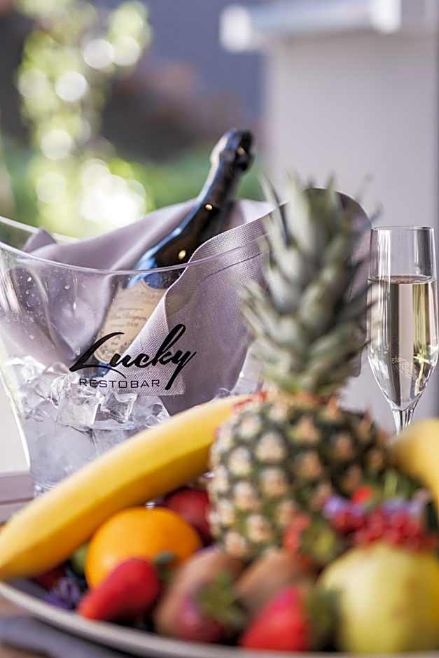 Unique Life Style Hotel