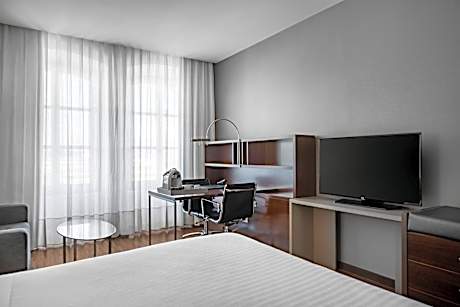 Standard King Room, Guest room, 1 King, City view