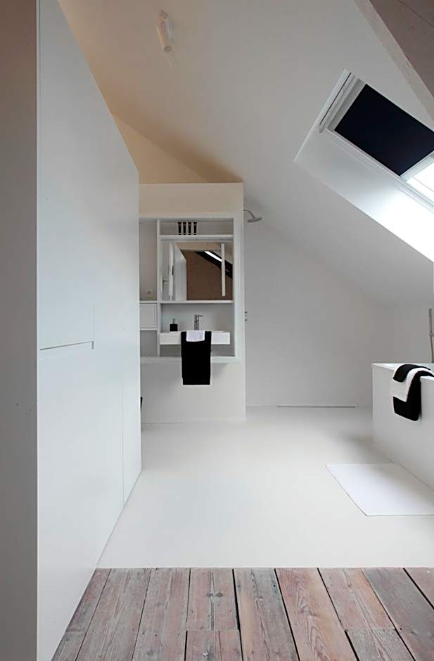 Maison Nationale City Flats & Suites