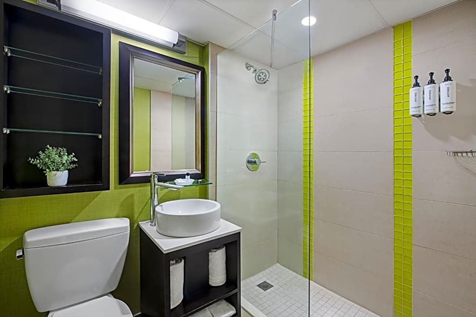 Crowne Plaza Kitchener-Waterloo By IHG