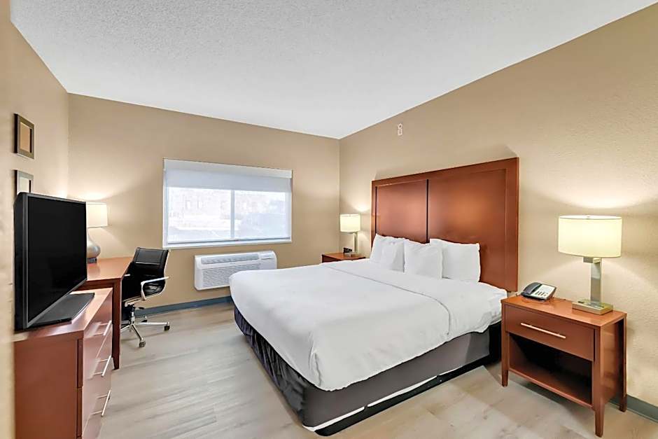 Comfort Suites Lakewood - Denver