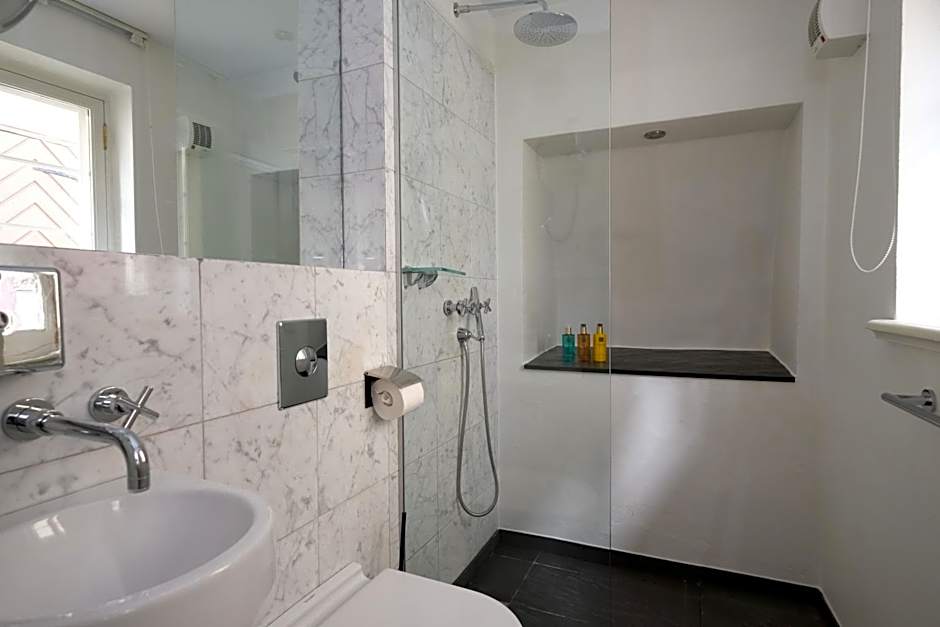 The Three Sisters Hotel