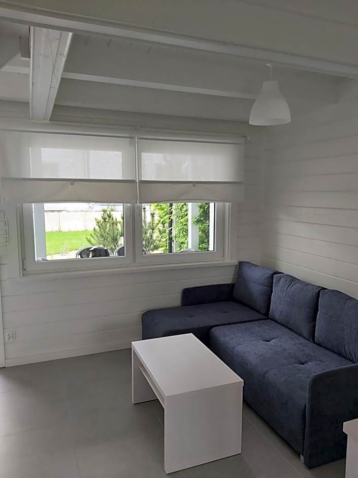 Biale Domki Paula Rewal - Domki z klimatyzacja, w obiekcie Jacuzzi i darmowe Wifi!