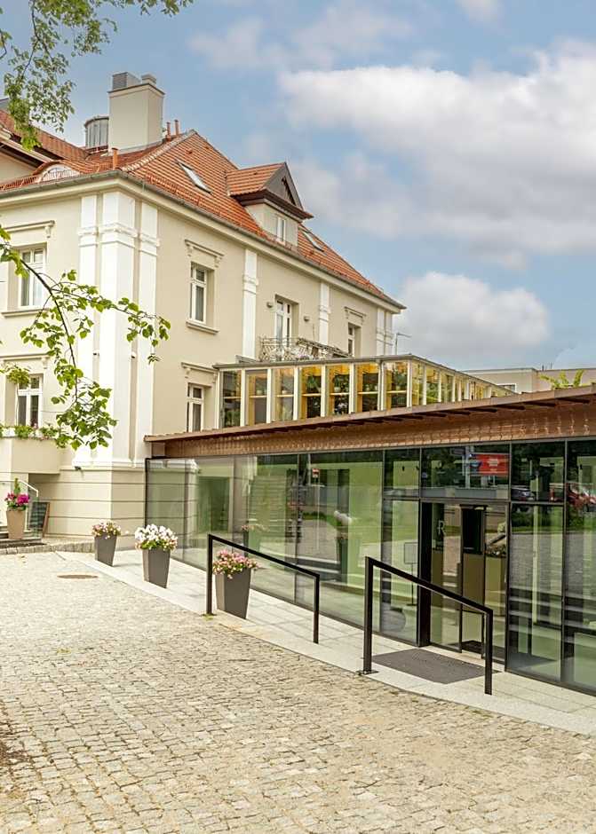 Platinum Palace Residence Boutique Hotel