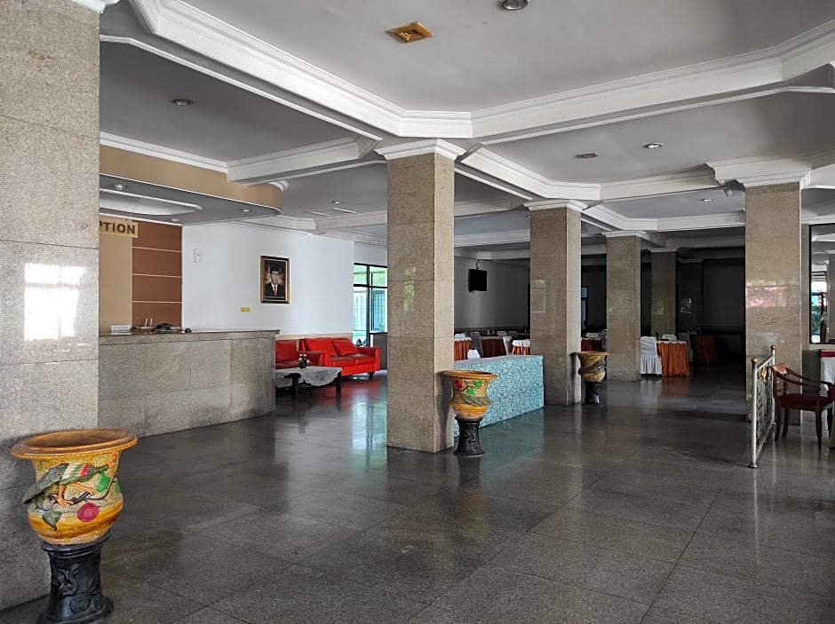 Ayong M Linggarjati Hotel